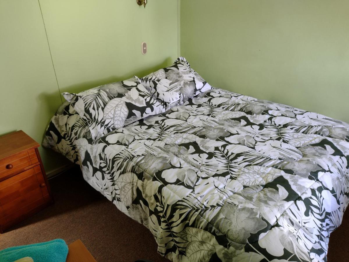 Hostal El Toque De Pilar プンタアレナス エクステリア 写真