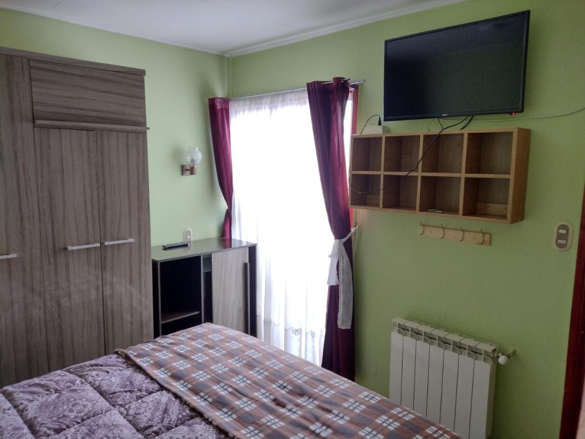 Hostal El Toque De Pilar プンタアレナス エクステリア 写真