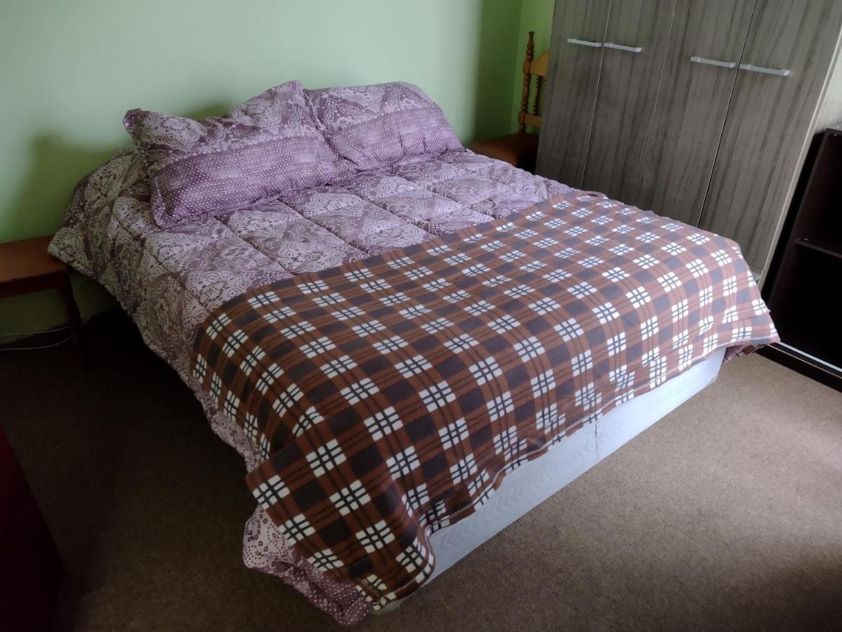 Hostal El Toque De Pilar プンタアレナス エクステリア 写真