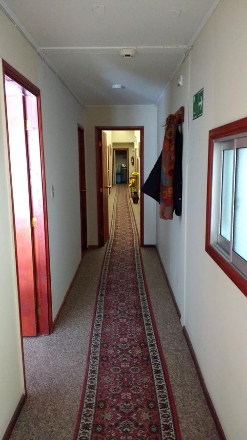 Hostal El Toque De Pilar プンタアレナス エクステリア 写真