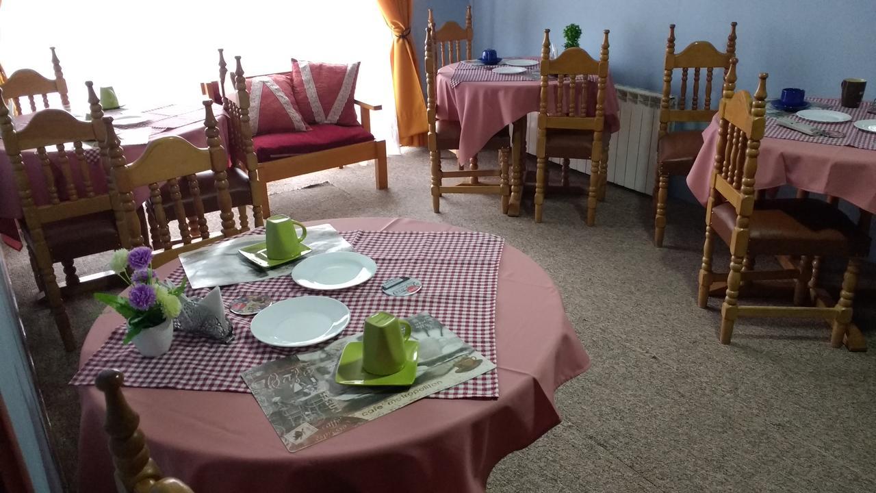 Hostal El Toque De Pilar プンタアレナス エクステリア 写真