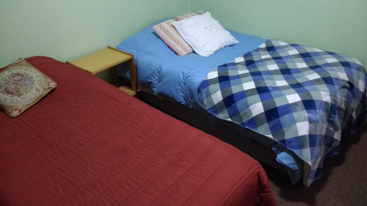 Hostal El Toque De Pilar プンタアレナス エクステリア 写真