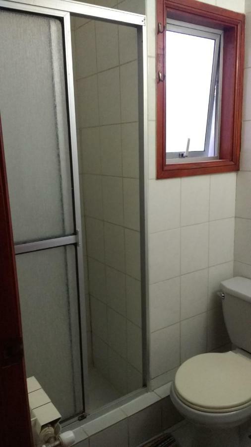 Hostal El Toque De Pilar プンタアレナス エクステリア 写真