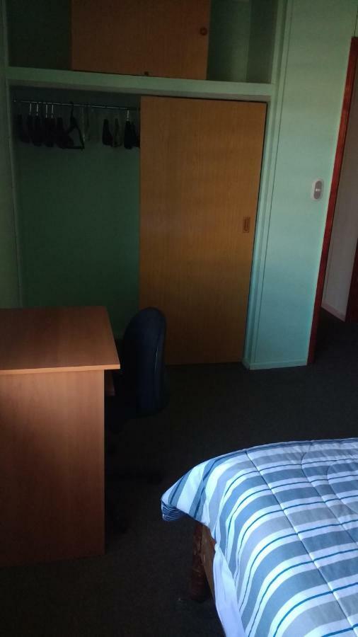 Hostal El Toque De Pilar プンタアレナス エクステリア 写真
