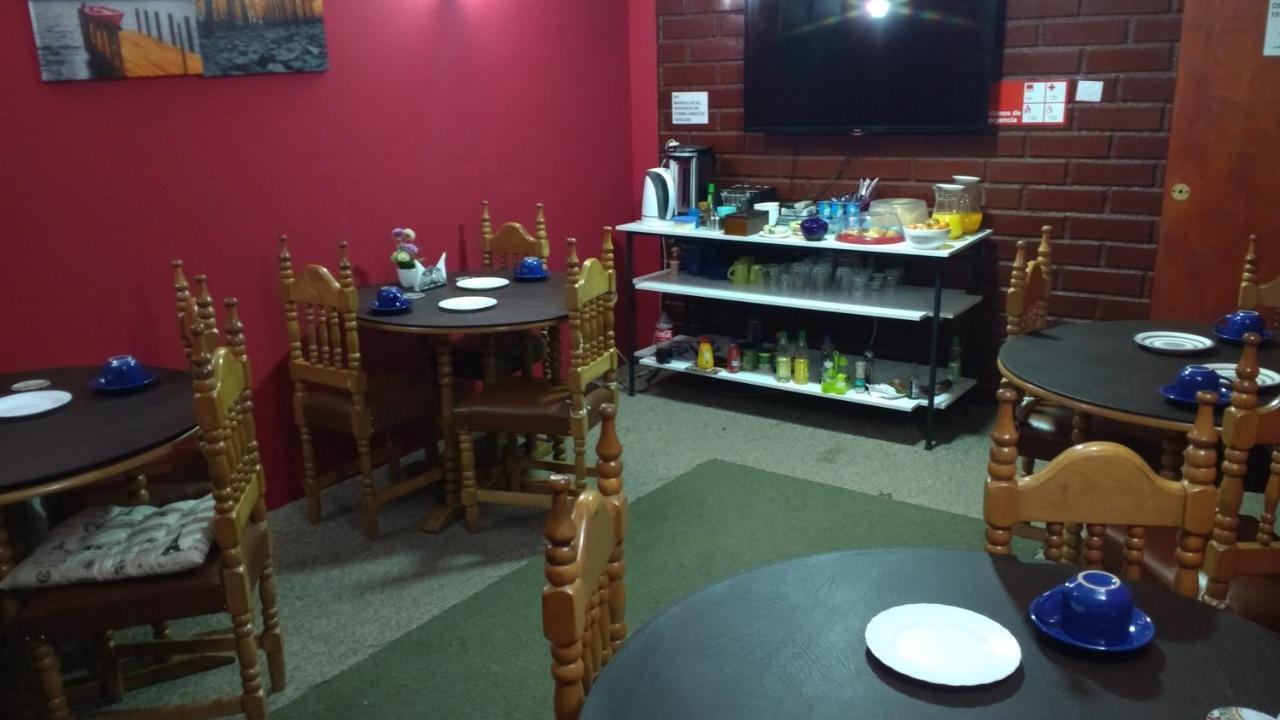 Hostal El Toque De Pilar プンタアレナス エクステリア 写真